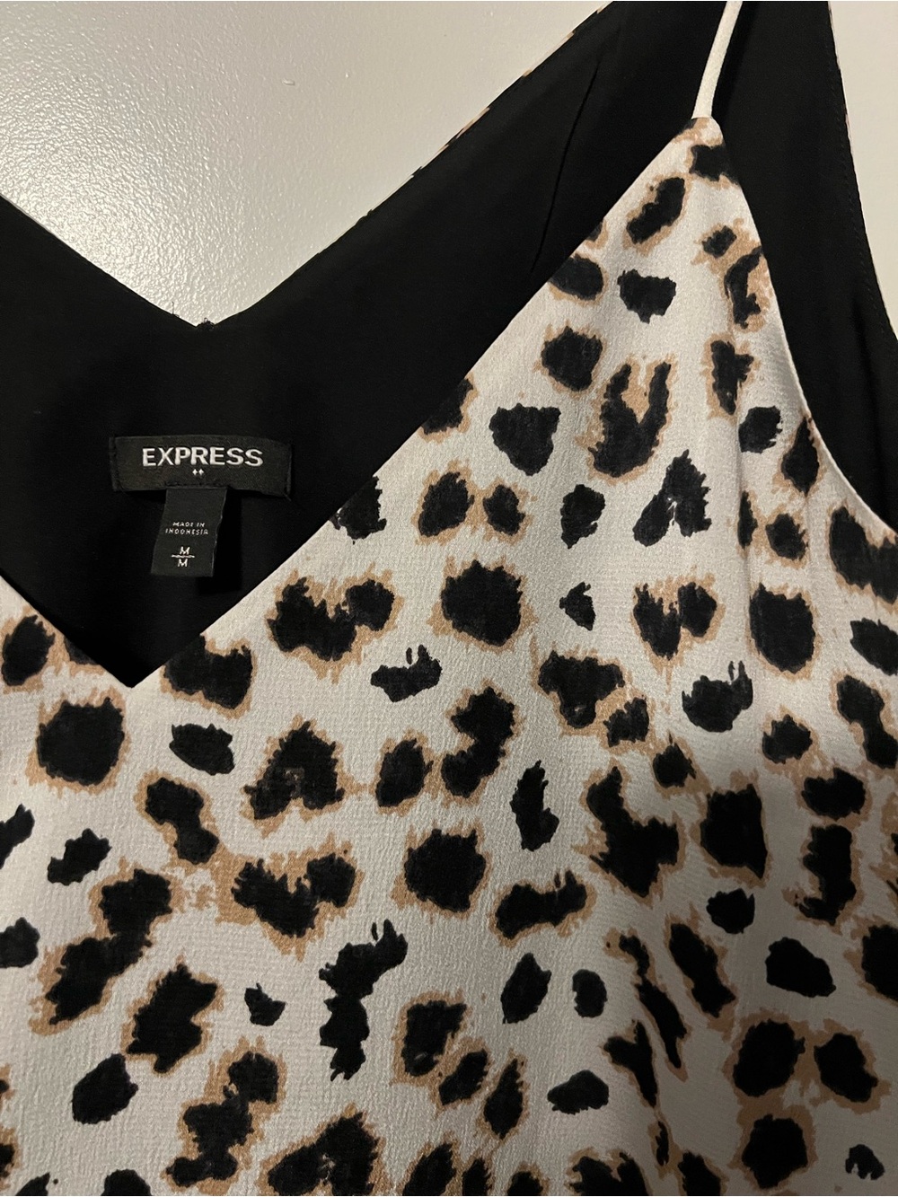 Express Leopard Print V-Neck Cami in Black, White & Brown